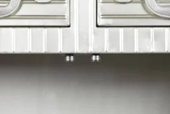 Aparador Industrial de Metal y MDF Color Plateado MB-210122