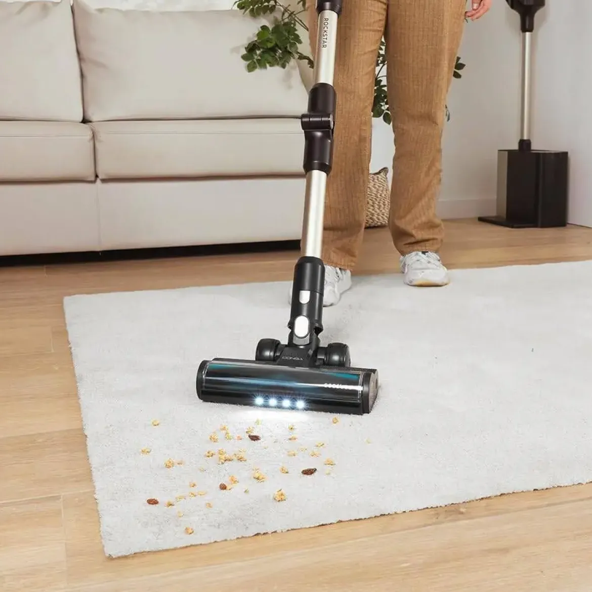 Aspirador Escoba con Base de Autovaciado 700 W CECOTEC 102267