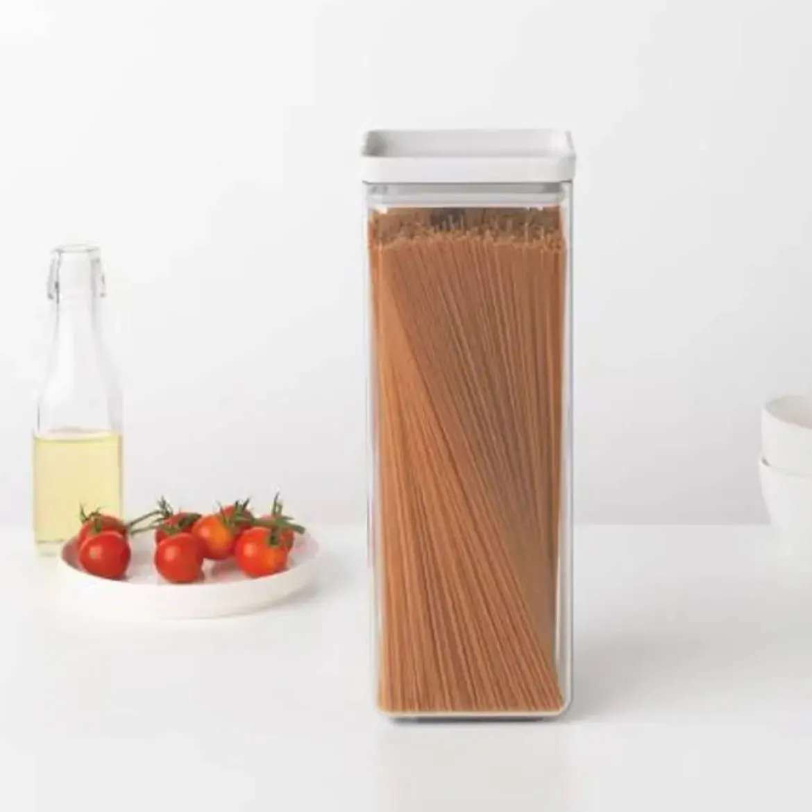 Bote Cuadrado de Plástico Apilable con Tapa Hermética TASTY+ 2,5 L 122545