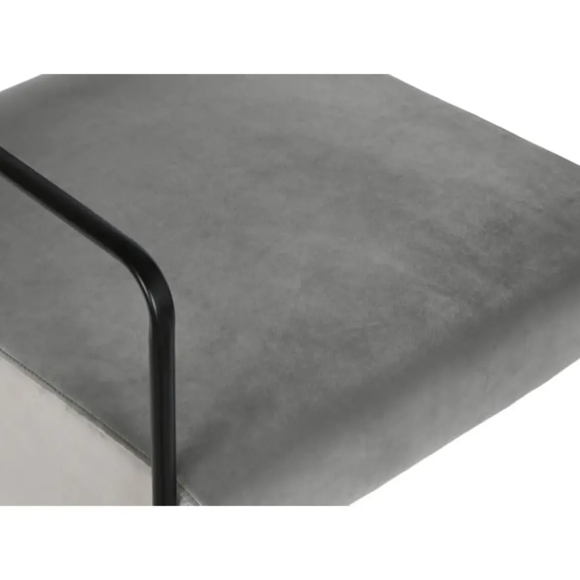 Butaca con Tapizado de Poliéster Color Gris y Patas de Metal MB-206616