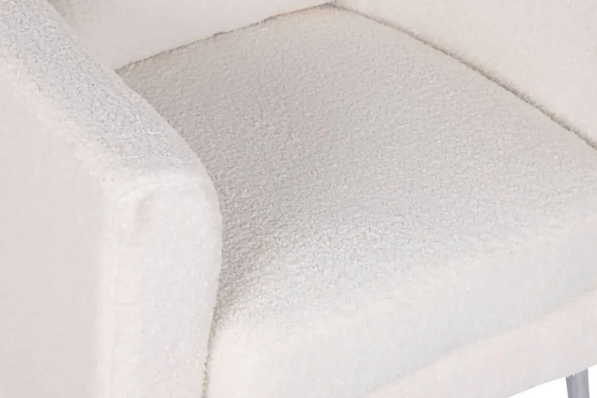Butaca Tapizada en Poliéster Blanco con Patas Cromadas MB-210589