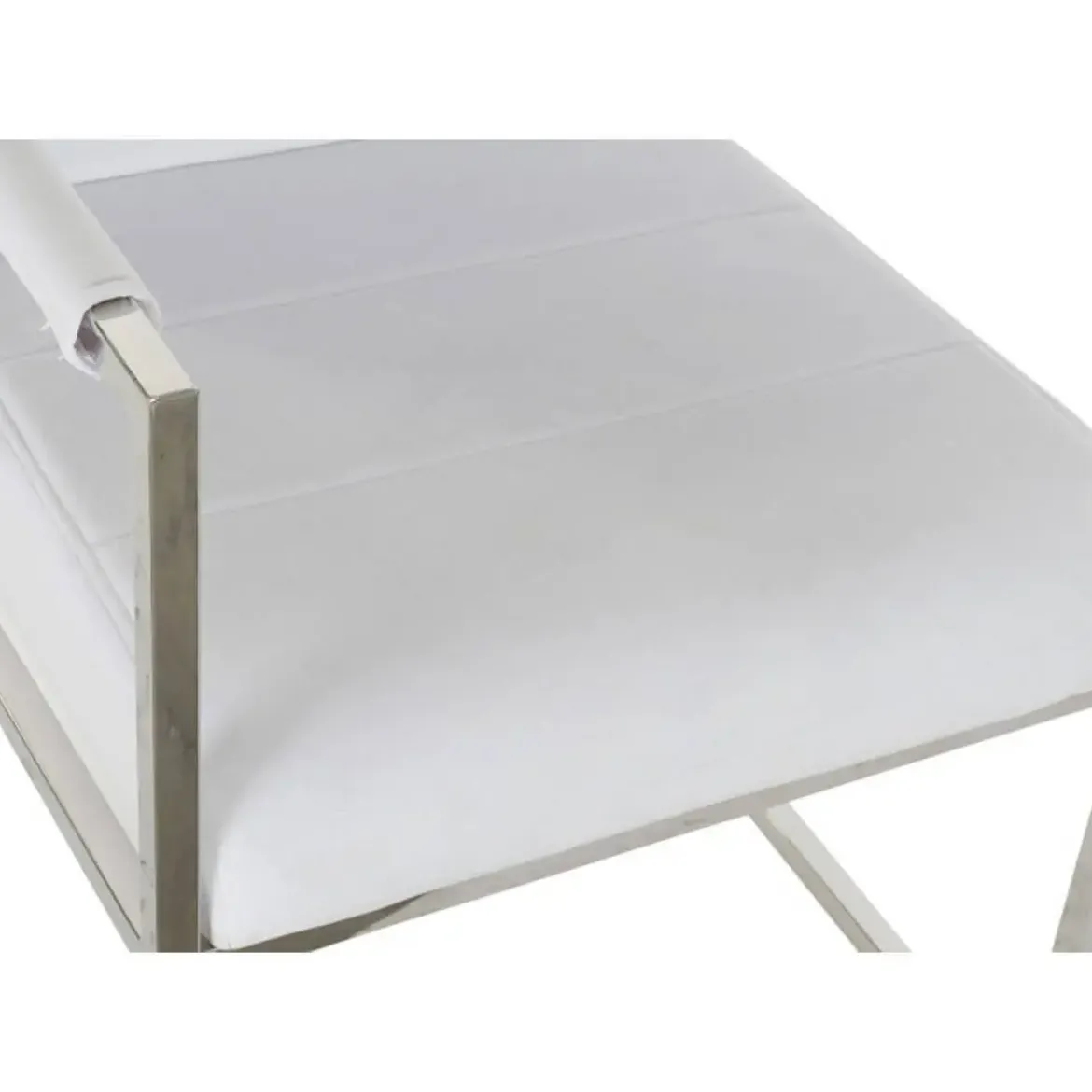 Butaca Tapizada en Poliéster Color Blanco MB-182539