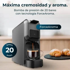 Cafetera Espresso Compacta Black con 20 Bares FREESTYLE 1851