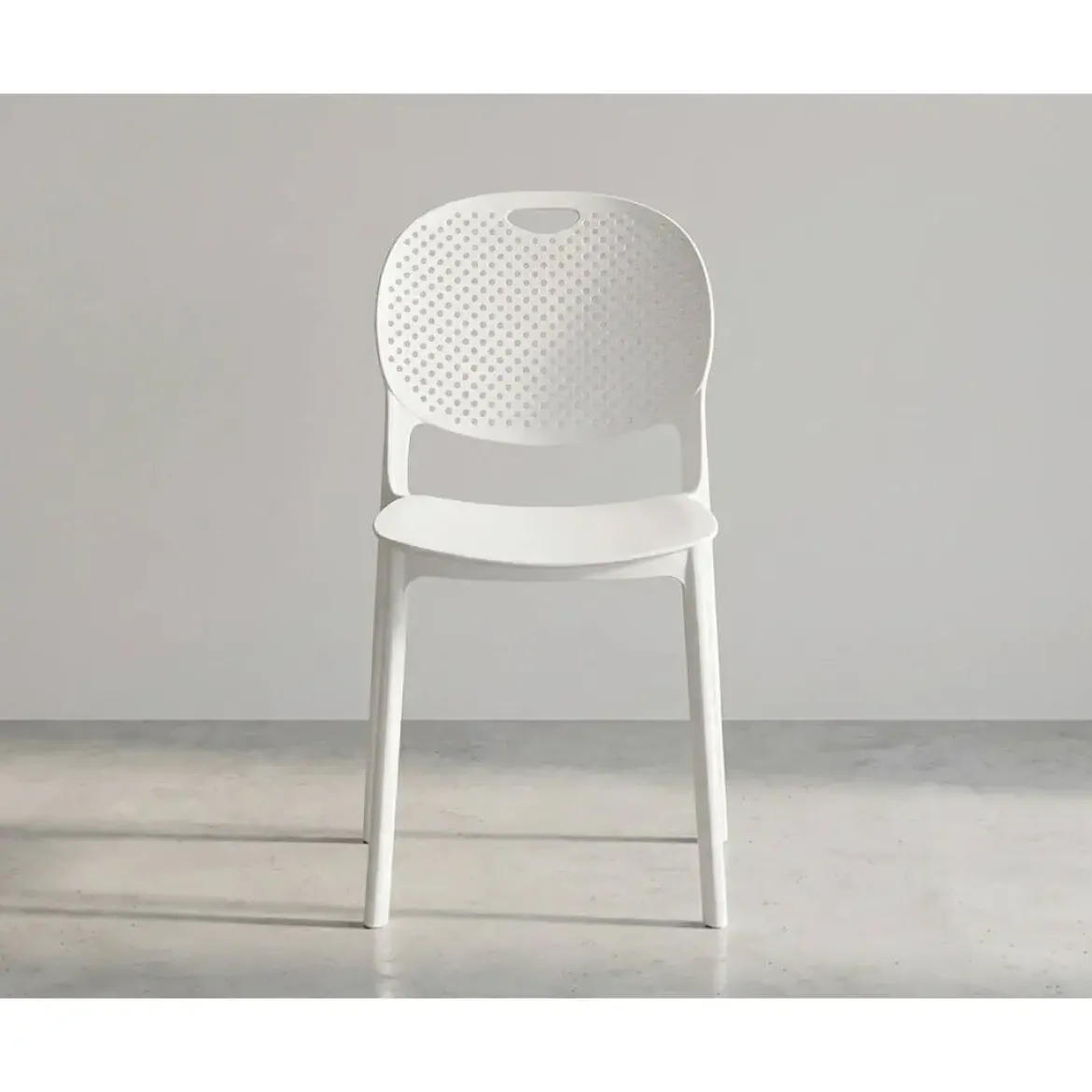 Comedor Completo Mesa de Melamina y 4 Sillas JANSEN