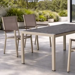 Comedor de Jardín en Aluminio Nude CÓRCEGA-MOASIS