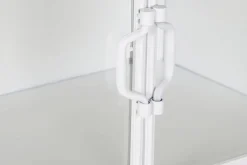 Consola de Metal Blanca con Puertas de Cristal MB-208105