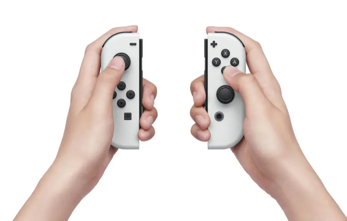 Consola Nintendo Switch OLED Blanca 64GB con Juego EVERYBODY 1-2 SWITCH 7454-4525
