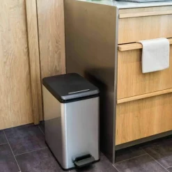 Cubo de basura 25 Litros SLIM CURVER 213300