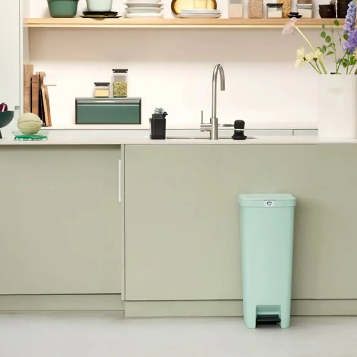 Cubo de Pedal BRABANTIA StepUp 40 Litros con Cierre Suave 800108
