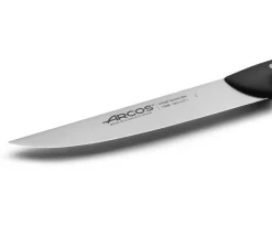 Cuchillo de Cocina con Mango Color Negro Serie Maitre 180 mm ARCOS 150800