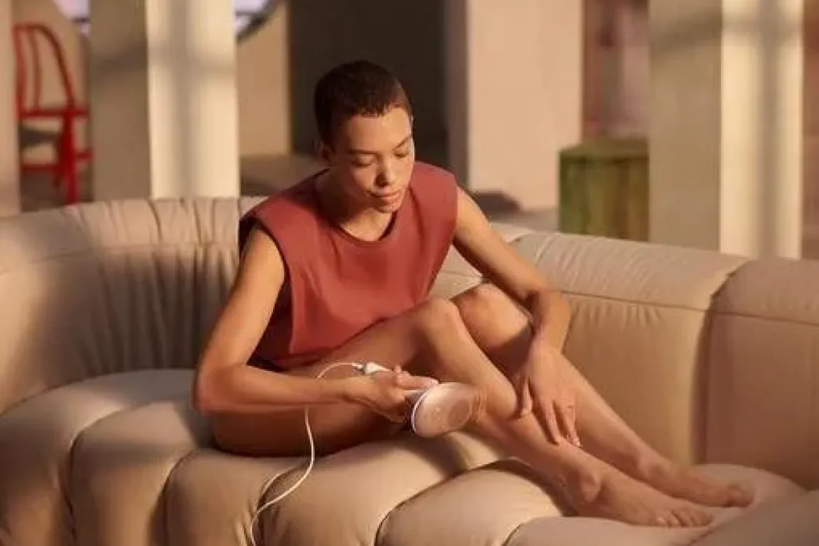 Depiladora Philips Lumea Luz Pulsada 2 Accesorios + Perfilado BRI924