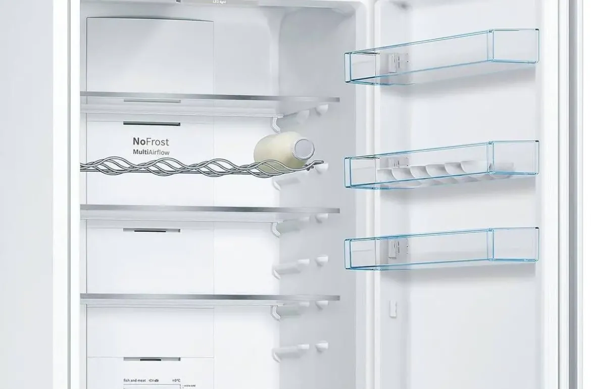 Frigorífico Combi Bosch NoFrost 203x60cm 368L VitaFresh Blanco KGN39VWEB
