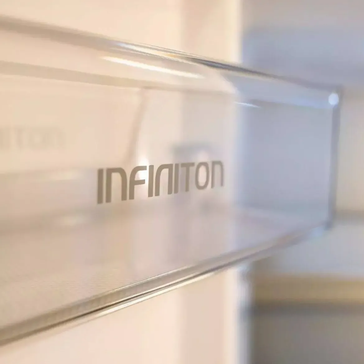 Frigorífico Combi INFINITON Total No Frost 314 L Blanco FGC852C85WDK