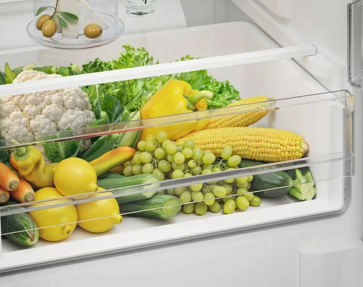 Frigorífico Combi Integrable ELECTROLUX No Frost 177 cm Clase E LNN3CE18S
