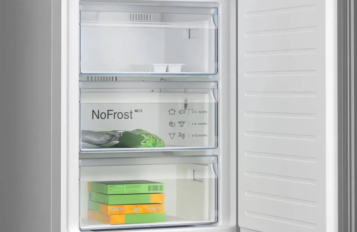 Frigorífico Combinado No Frost Cristal Blanco BALAY 3KFC869BI