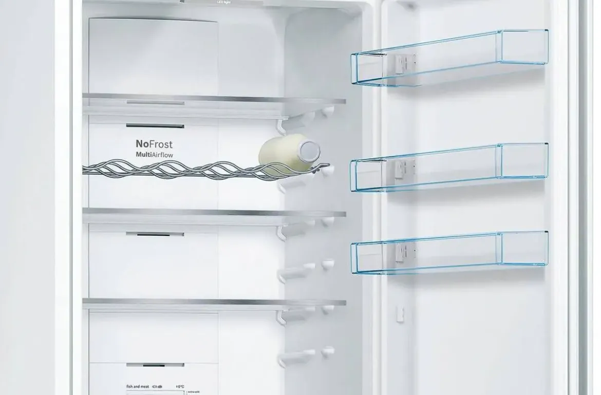 Frigorífico Combi No Frost en Blanco con Cajón VitaFresh BOSCH KGN39VWDC