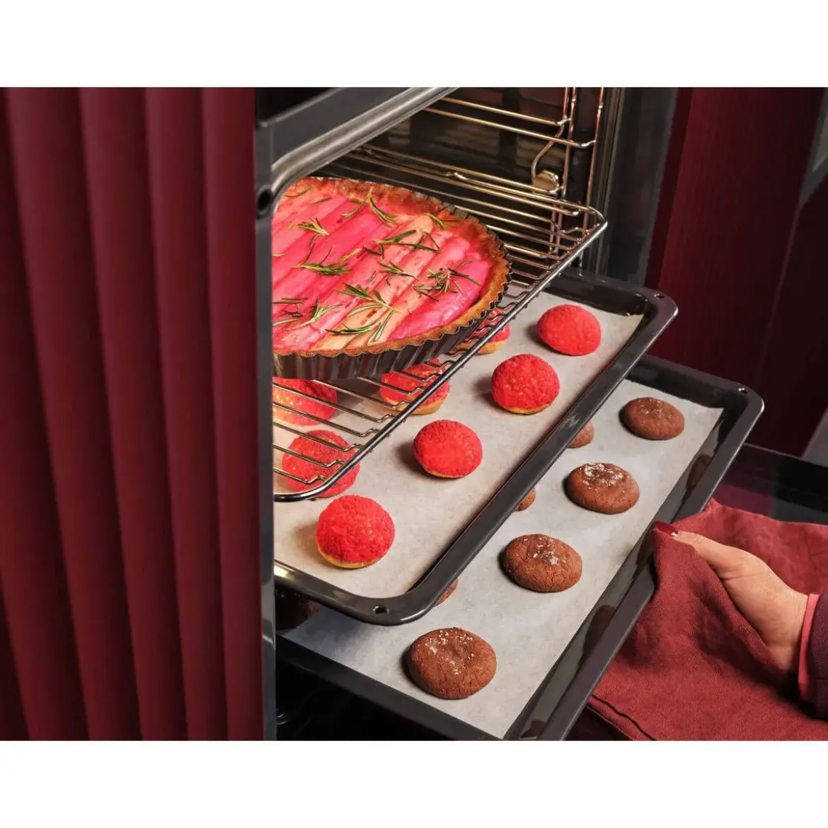 Horno Multifunción AEG Pirolítico Inox Antihuellas A++ GU5PB43FSM