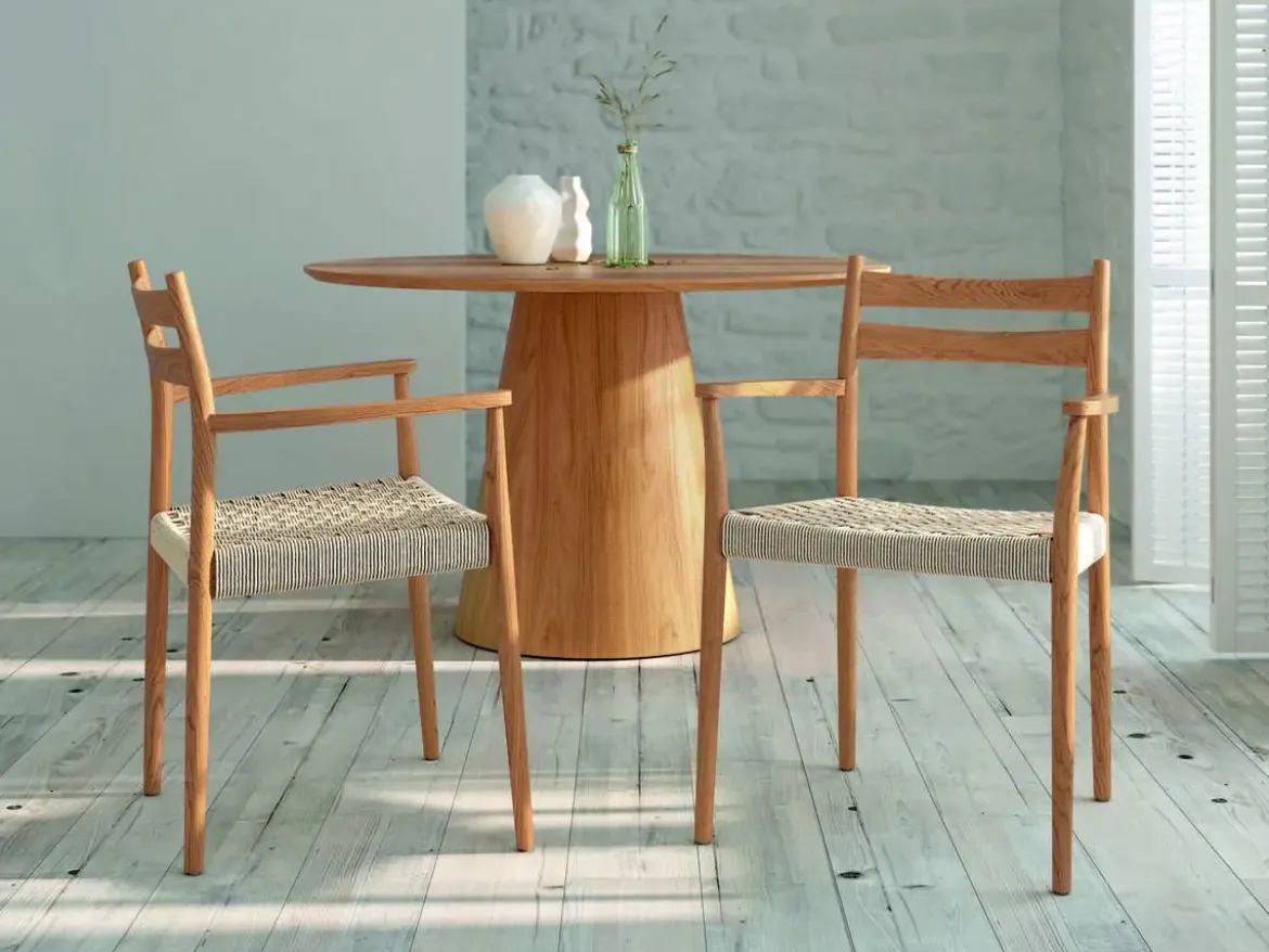 Juego de dos sillas con Asiento de Cuerda Natural y Estructura de Madera Roble Natural con brazos BRISA CG1920RC