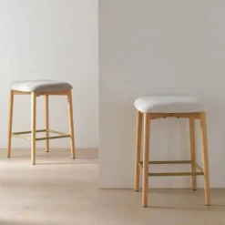 Juego de 2 Taburetes Tapizados Blancos de Madera de Roble Natural GABAR 11683