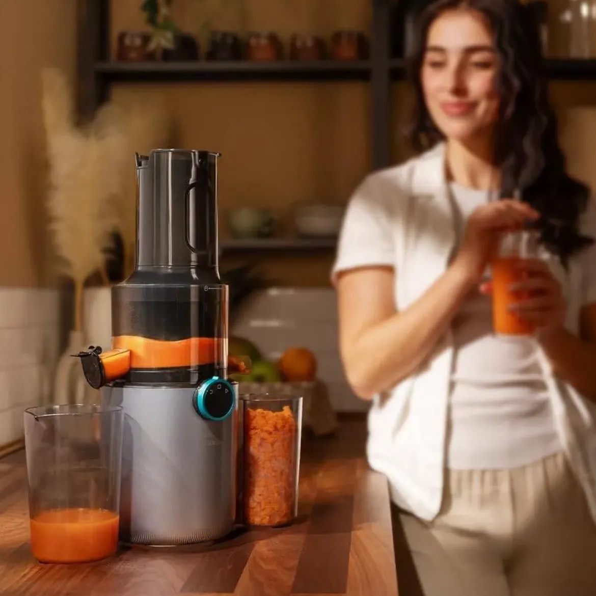 Licuadora Extractora de Jugo Slim Silenciosa CECOTEC JUICE&LIVE 1500
