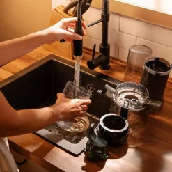 Licuadora Extractora de Jugo Slim Silenciosa CECOTEC JUICE&LIVE 1500