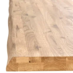 Mesa de Comedor de Madera con Detalles Negros CORINE
