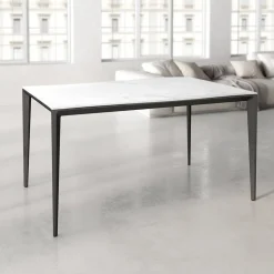 Mesa de Comedor Rectangular 140 cm Porcelánico y Metal Negro Cortés