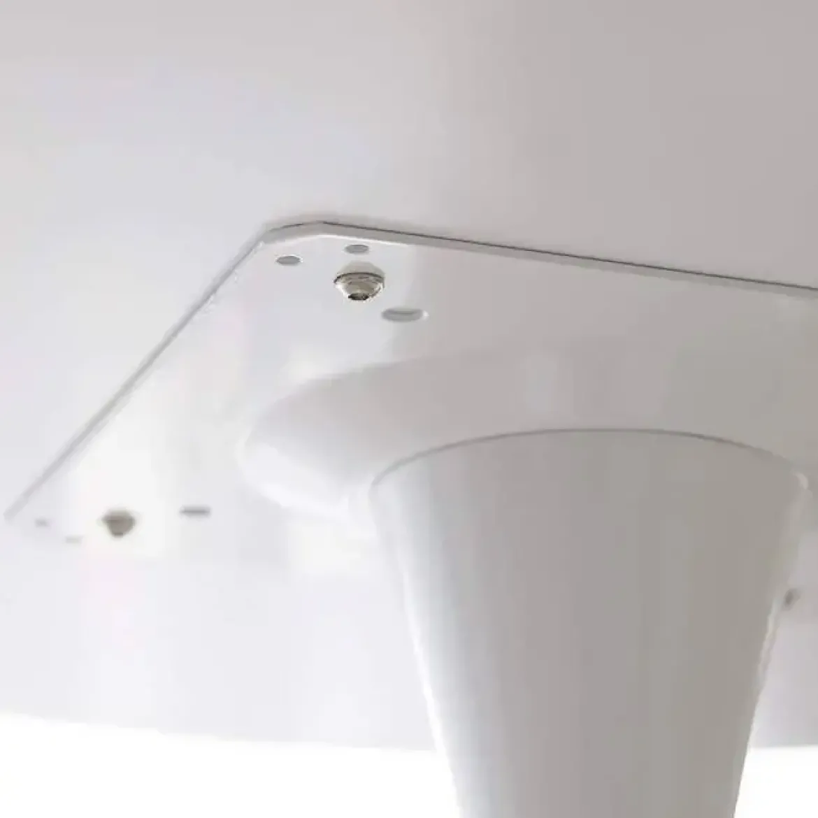 Mesa de Comedor Redonda Blanca en Polipropileno TURIN MBLMES0000022A