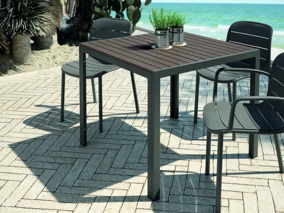 Mesa de terraza de Metal y Lamas de WPC MAREA 200 cm