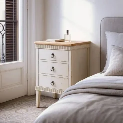 Mesita de Noche de Madera Natural con 3 Cajones 615203