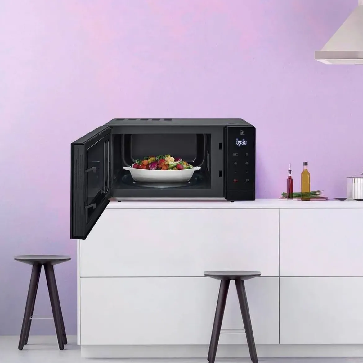 Microondas LG 30 Litros Negro con Grill y Control Táctil MH7032JAB