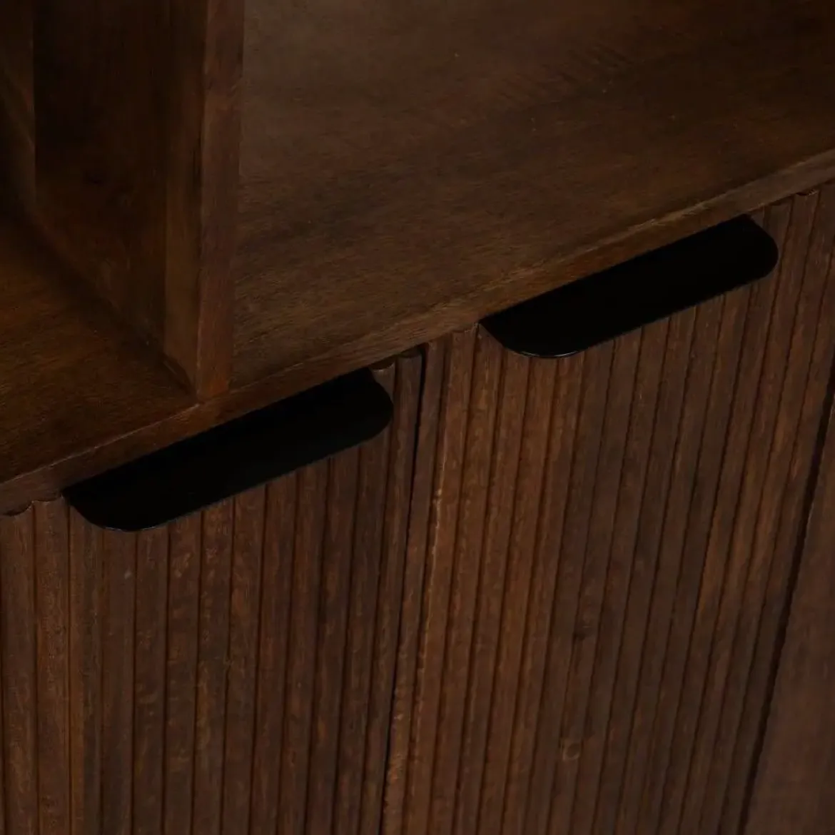 Mueble Alto de Madera de Mango con Huecos Asimétricos y 2 Puertas 60 cm 612719