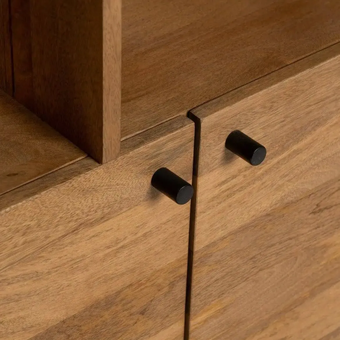 Mueble Alto Natural de Madera de Mango con Huecos y Puertas 60 cm 612708