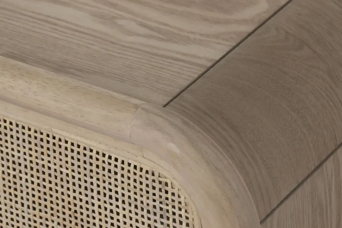 Mueble TV de Abeto y Ratán Natural con 2 Puertas MB-222240