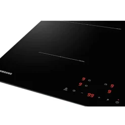Placa Inducción SAMSUNG 3 Zonas Boost, Touch Control NZ63T3706A1