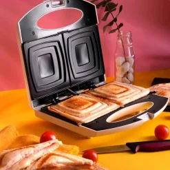 Sandwichera JATA 2 Cavidades 750W Blanca JESW1232