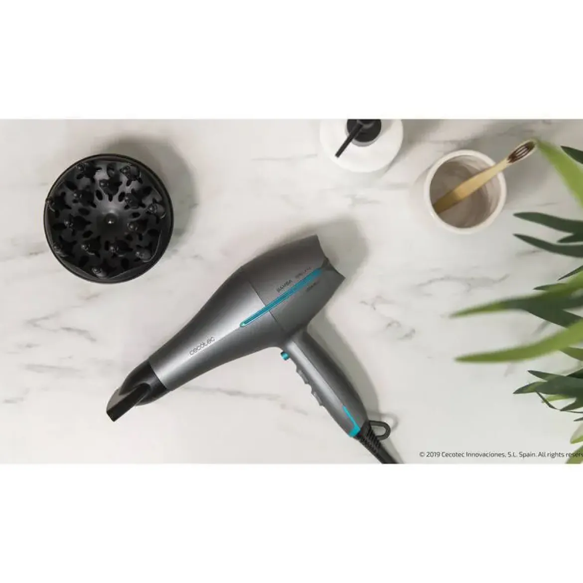 Secador de pelo CECOTEC Bamba IoniCare 5300 Maxi Aura Black