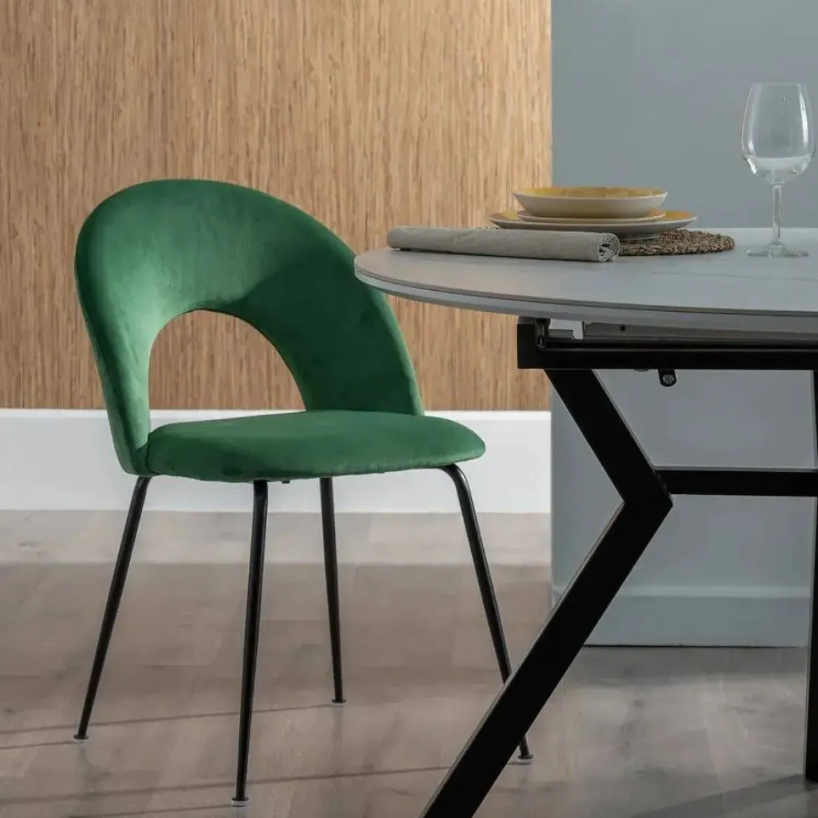 Silla de Comedor Tapizada con Patas de Metal