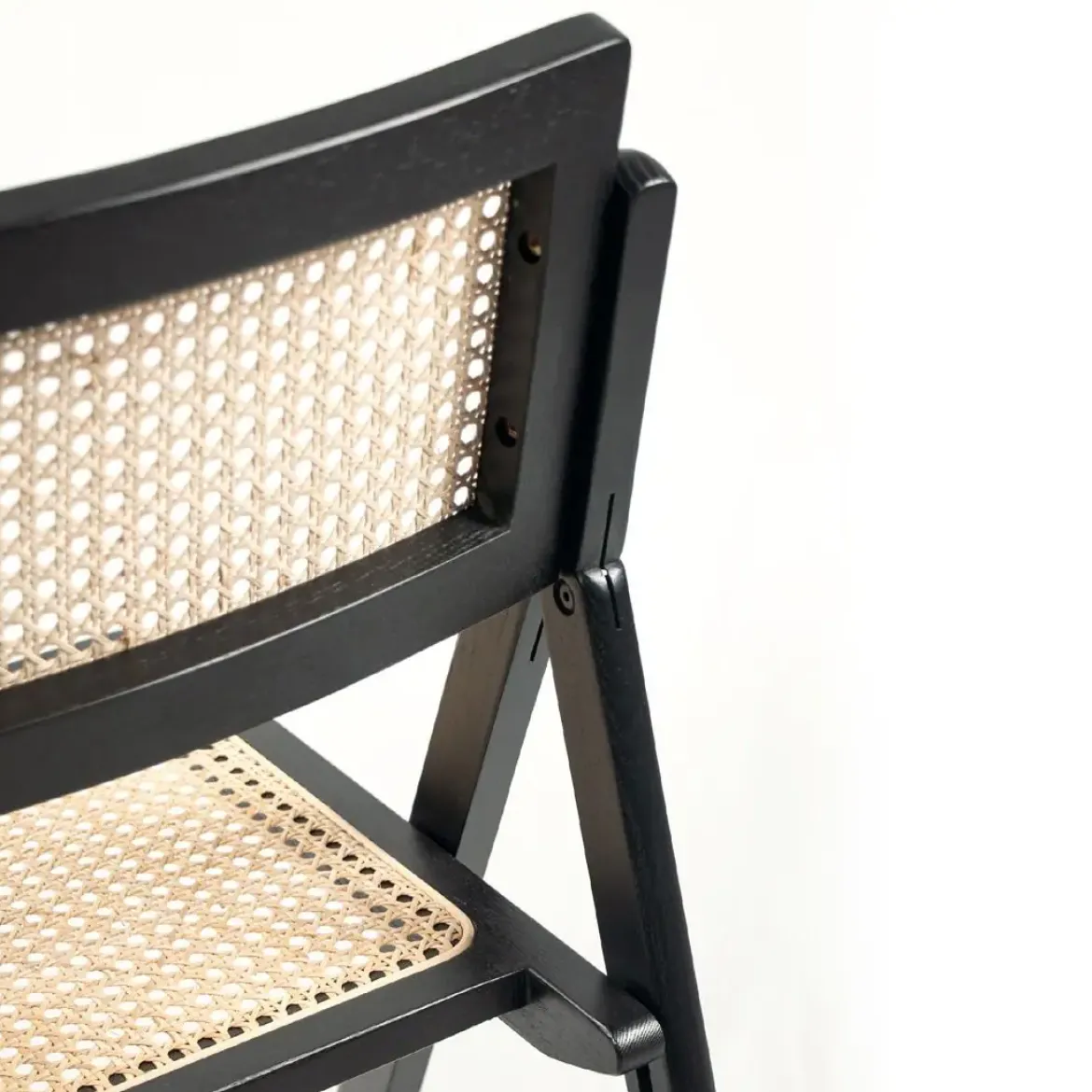 Silla Plegable con Asiento de Ratán y Estructura de Madera Negro BRUNA CG3004NR