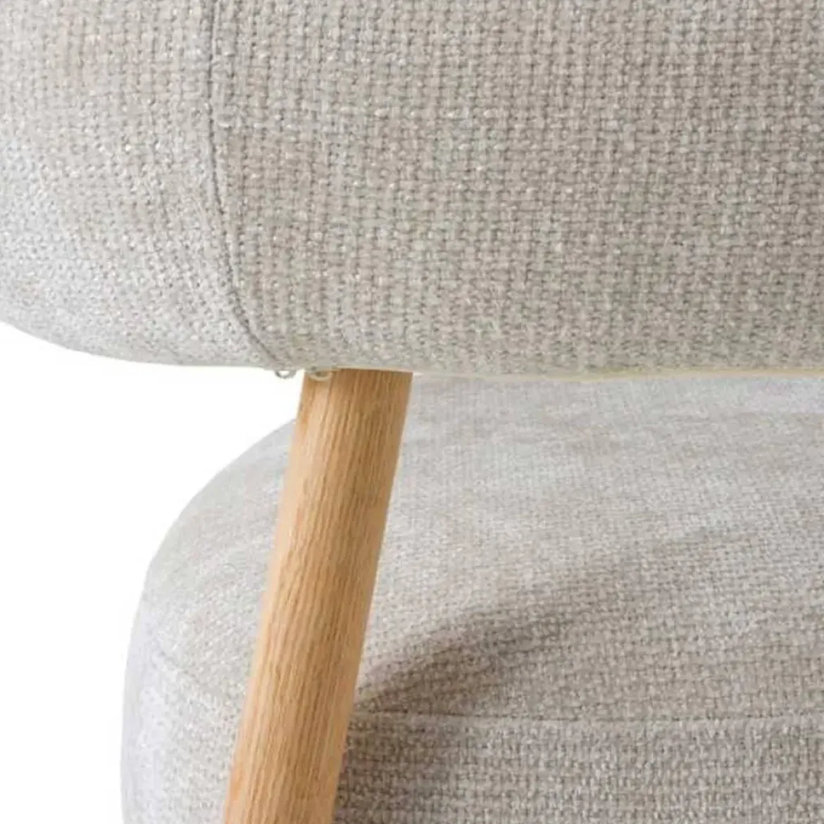 Sillón de Madera de Roble Natural Tapizado en Chenilla Blanca GABAR 11685