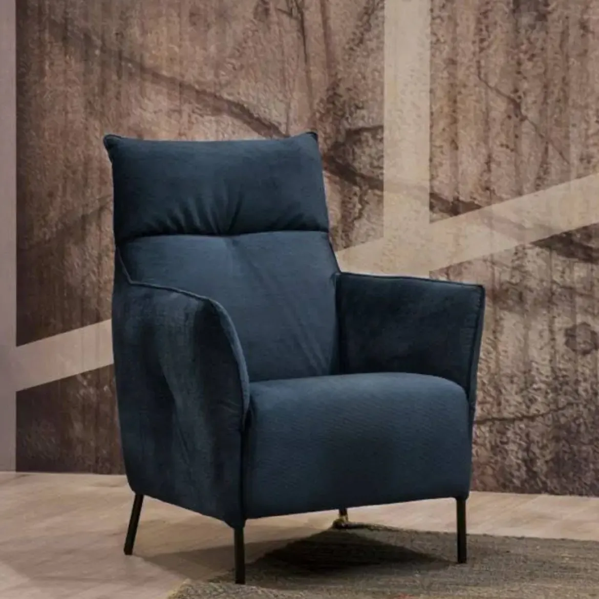 Sillón Modelo MAO con Patas Metálicas
